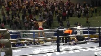 Jordan Coe Sumalee VS Dillon AKA Thailand: Lumpinee Boxing Stadium, 1st May 2015