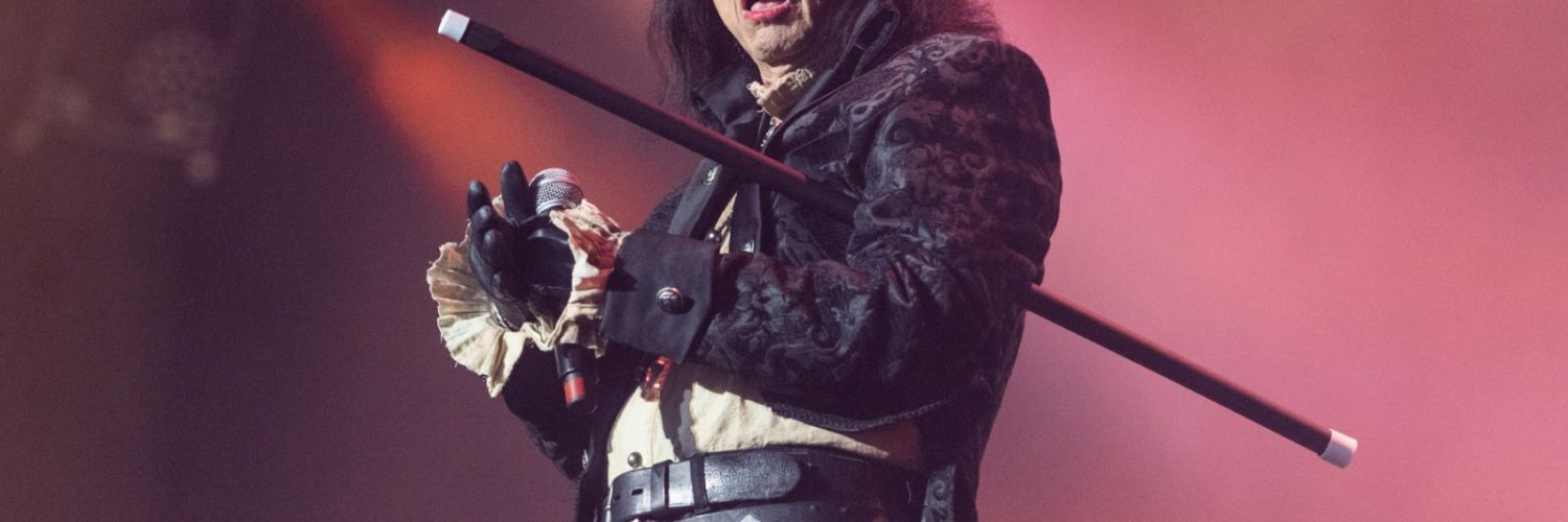 Alice Cooper Is Worried Being Trans Is a ‘Fad,’ Spews Debunked Bathroom Predator Myths