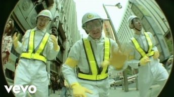 Beastie Boys – Intergalactic