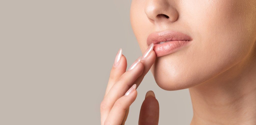 This $15 ‘Lip Collagen’ Promises to Plump Your Pout and Lift Your Lips Naturally