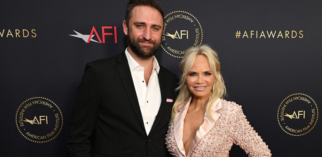 Kristin Chenoweth Marries Musician Josh Bryant