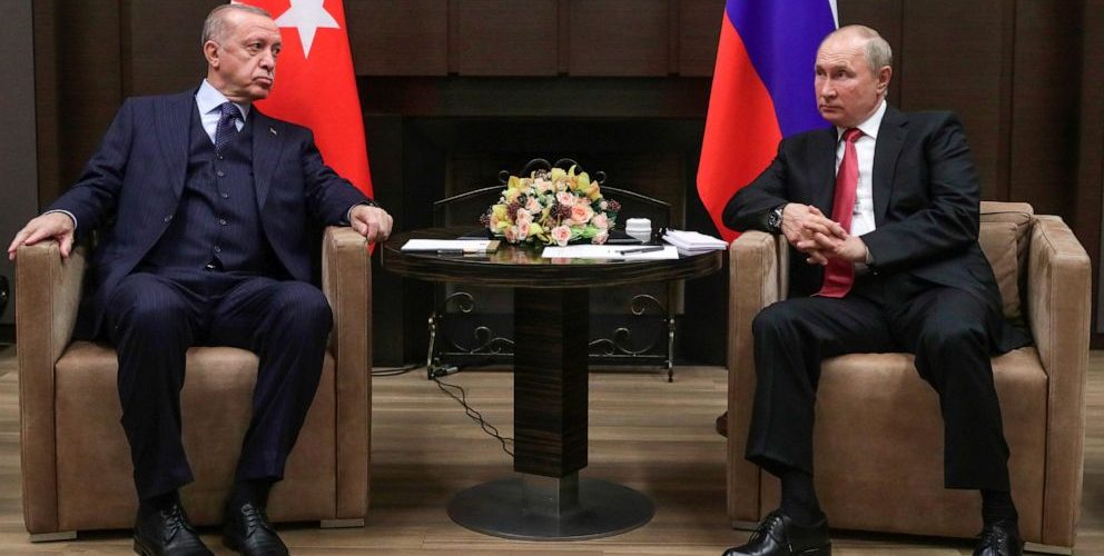 Turkey’s president meets Russia’s Putin, aims to revive the Ukraine grain export deal