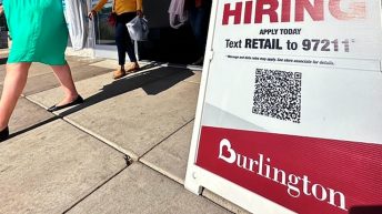 US applications for unemployment benefits fall to lowest level in 7 months