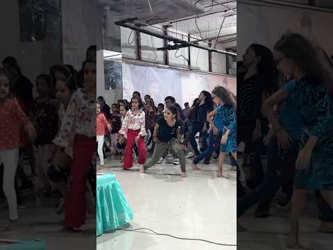 #trending #viral #dance #shorts #youtubeshorts #nandini091013