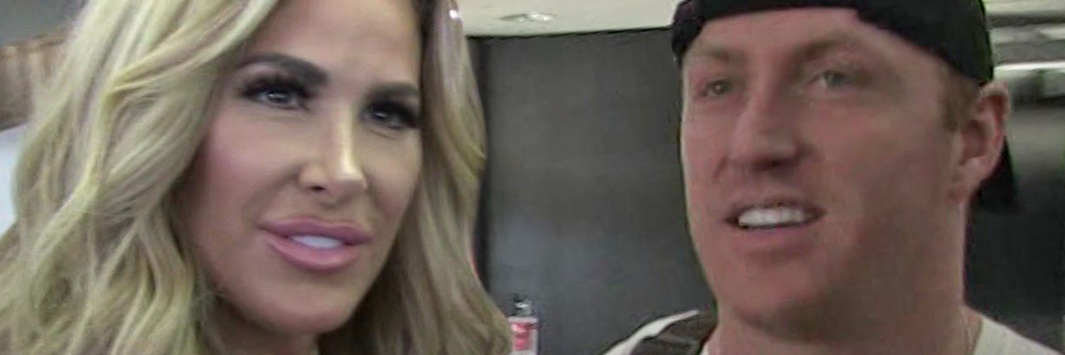 Kim Zolciak Says Marriage to Kroy Biermann is Alive Despite Divorce Filing