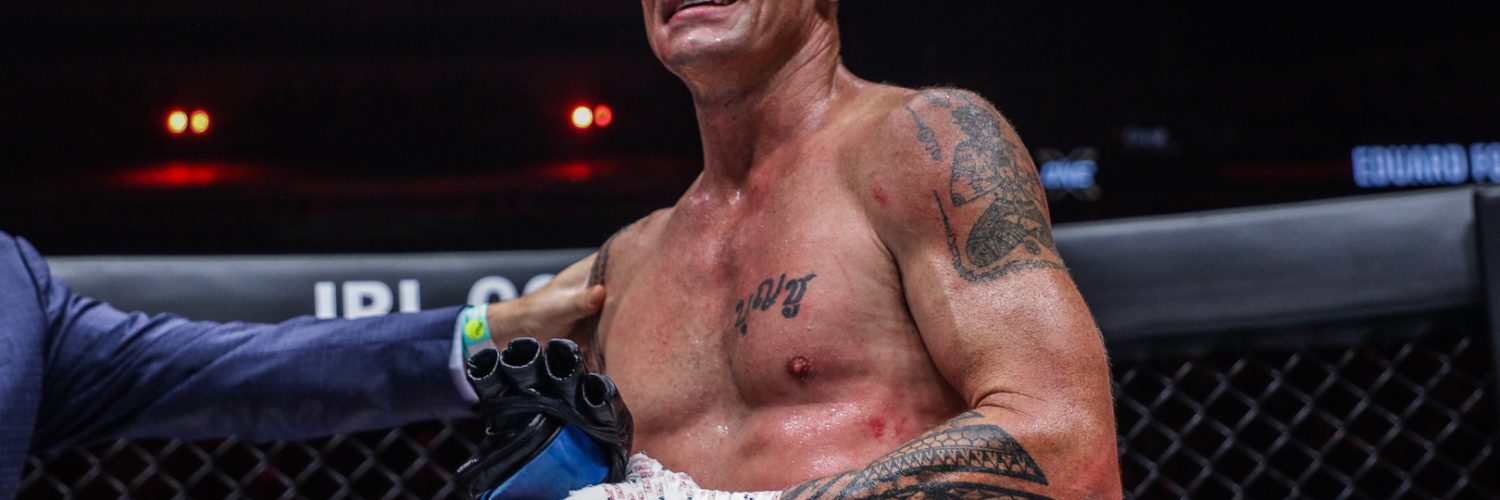 John Wayne Parr expects “brutal” fight between Tawanchai and Superbon: “It’s going to be violent”