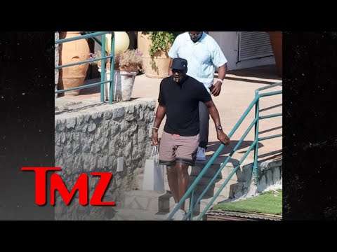 Michael Jordan Appears Carefree After ‘Traumatizing’ Larsa | TMZ TV