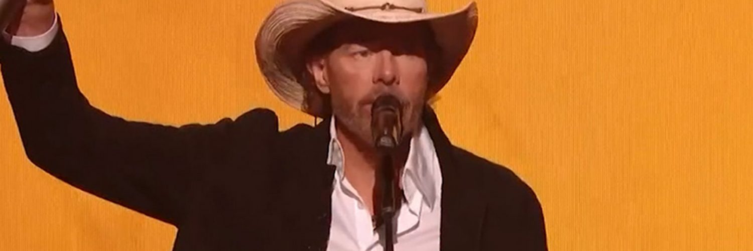 Toby Keith Accepts Country Music Award Amid Stomach Cancer Battle