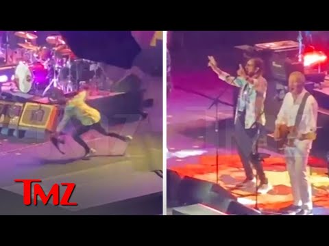 Ringo Starr Falls Onstage During New Mexico Concert | TMZ Exclusive