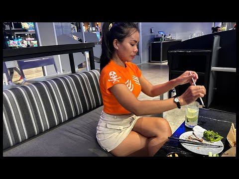 Celebrating 100 K withEl at Top ￼Golf in Bangkok !