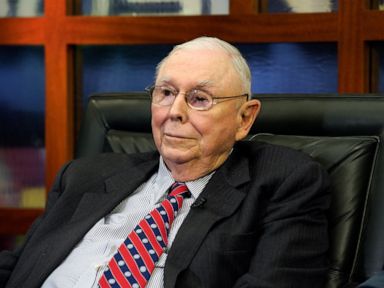 Berkshire Hathaway’s Charlie Munger gives $40 million in stock to California museum