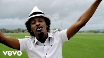 K’NAAN – Wavin’ Flag (Coca-Cola Celebration Mix)