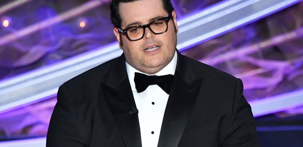 Josh Gad Misses Broadway Performance Due to ‘Medical Emergency’