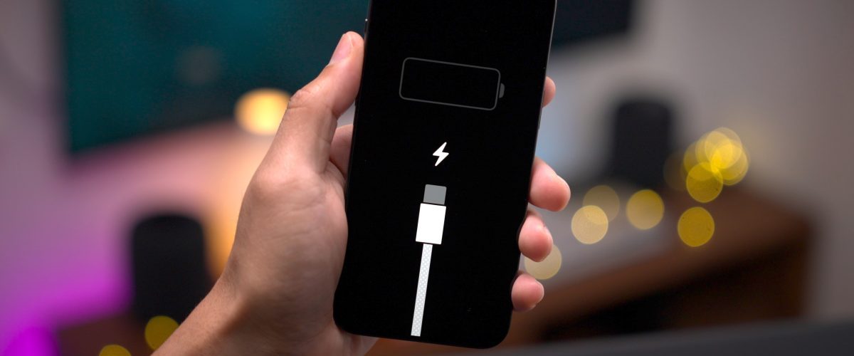 iPhone 15 Pro Max battery charge test shows why 20W power adapter is ideal [Video]