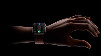 How to turn on double tap-like gesture control on almost any Apple Watch