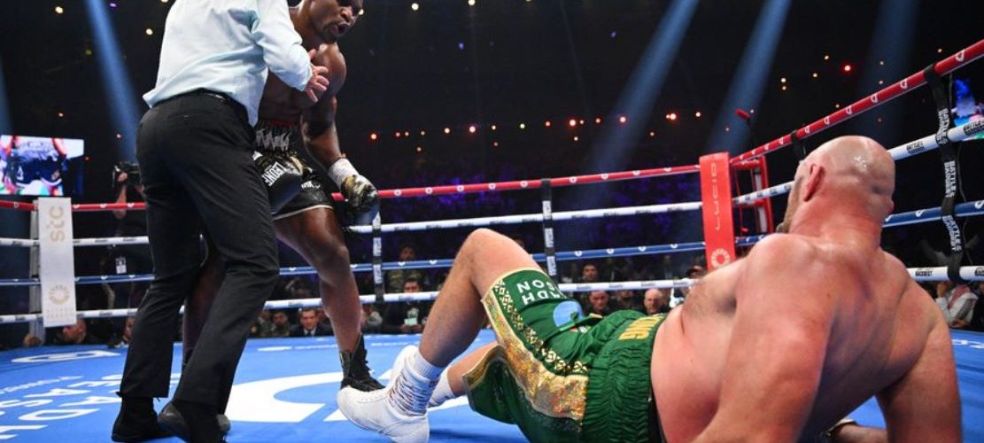 Tyson Fury defeats Francis Ngannou by split decision (Highlights)