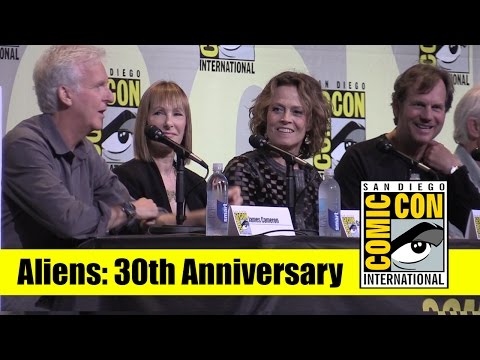 Aliens | 2016 Comic Con Full Panel (James Cameron, Sigourney Weaver, Bill Paxton)