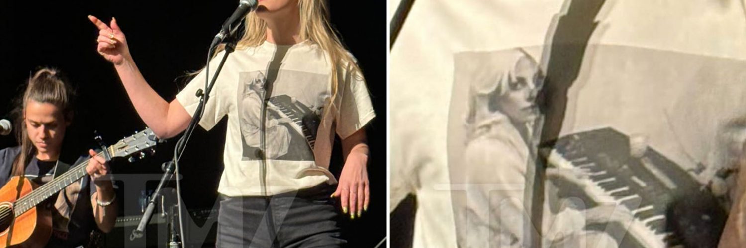 ‘Bachelor’ Alum Carly Waddell Wears Lady Gaga Shirt Onstage After Criticizing Her