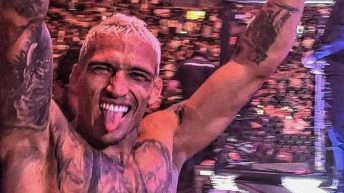 Dustin Poirier confident that Charles Oliveira is capable of dethroning Islam Makhachev: “He can win that fight”