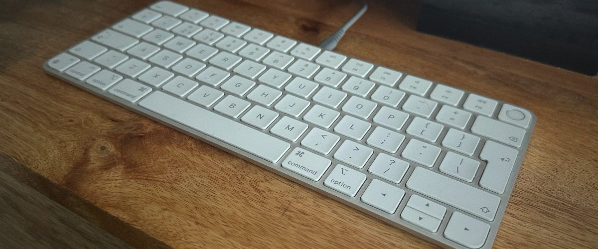 How to use an Apple Magic Keyboard with a Mac and Windows PC at the same time