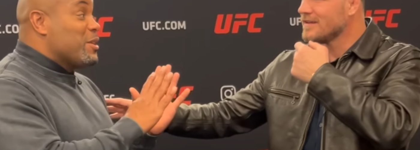 Michael Bisping reflects on attempt to step in and fight Daniel Cormier at UFC 200: “DC kind of laughed it off”