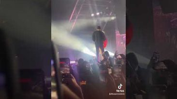 Crowd throws trash at DaBaby during rolling loud 2021 California expecting key glock Dani Leigh bd