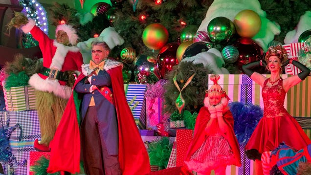 The Grinch and Martha May Whovier Headline Grinchmas at Universal Theme Parks