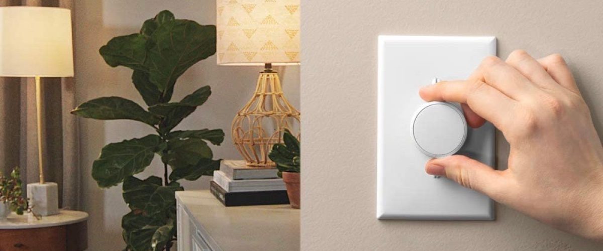 This accessory solves the biggest problem with Philips Hue smart bulbs