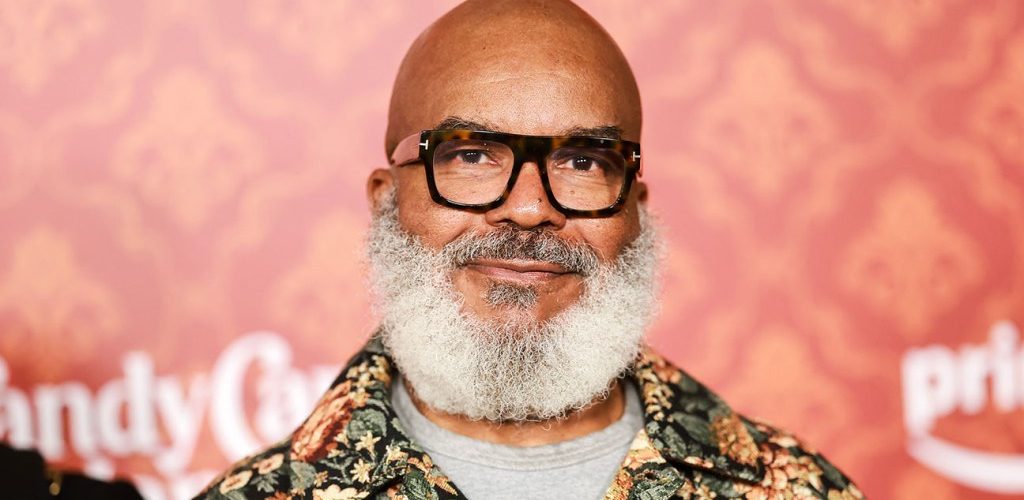 David Alan Grier on Why His Surprise Cameo as Black Santa in ‘Candy Cane Lane’ Reminded Him of ‘Black Panther’