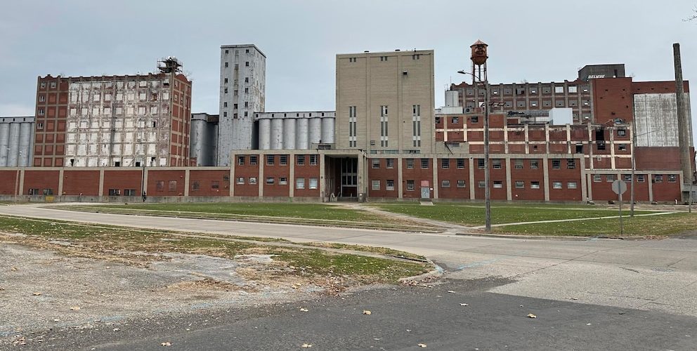 Decaying Pillsbury mill in Illinois that once churned flour into opportunity is now getting new life