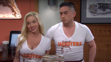 ‘SNL’: Sydney Sweeney, Bowen Yang Compete for Tips at Hooters