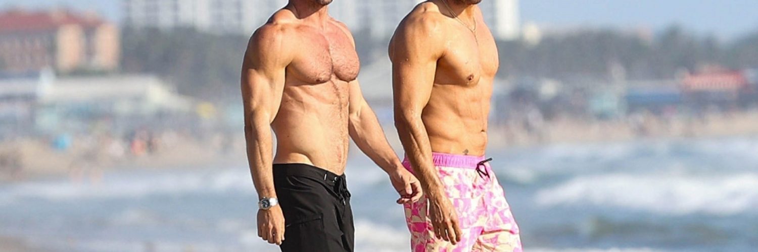 Chris Appleton & New Boyfriend Splash Around for Shirtless Beach Date