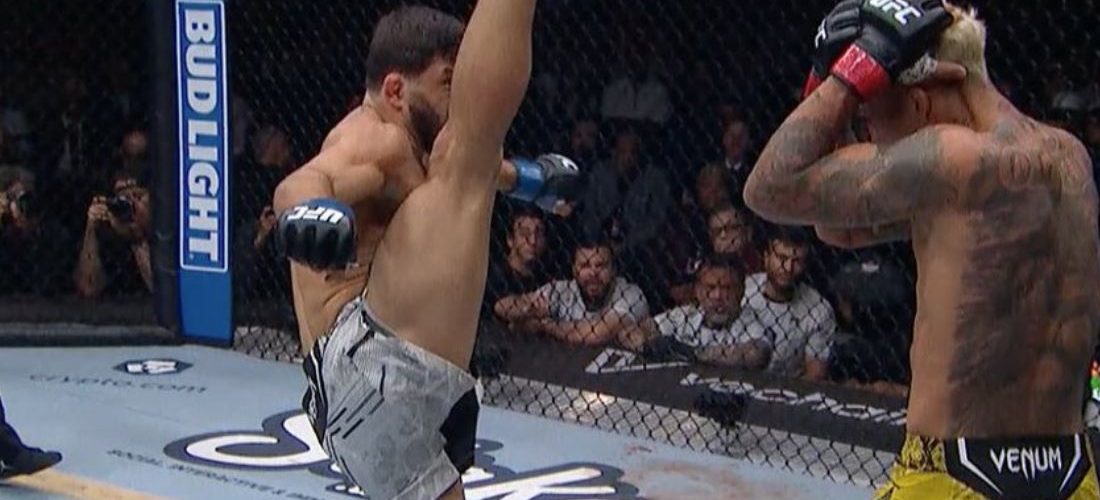 UFC 300 Results: Arman Tsarukyan defeats Charles Oliveira (Highlights)