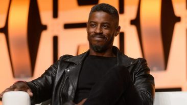 Ahmed Best Finally Gets to Celebrate Jar Jar in Star Wars Episode I: The Phantom Menace