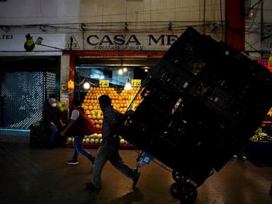 Analysts shocked as Mexico’s central bank clocks rise in inflation and cuts interest rates