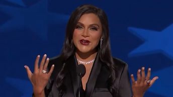 Mindy Kaling Shouts Out Ben Affleck Divorce During DNC Speech