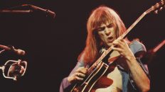 The Making of ‘Fragile,’ the Birth of Prog and More with Yes Guitarist Steve Howe