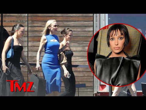 Bianca Censori Wears Nearly-Naked Look to Shop With Mom & Sisters | TMZ TV