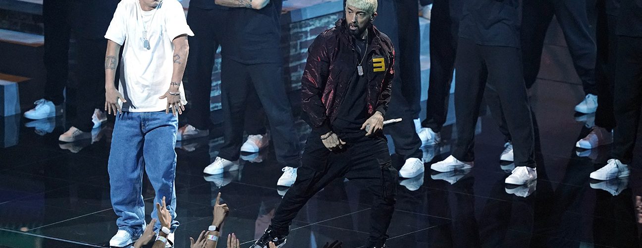 Eminem Calls Back to Platinum-Blond Slim Shady Era With “Houdini” VMAs Performance