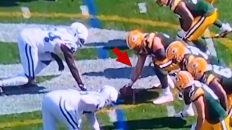 Packers Center Pukes On Football Before Snap To QB Malik Willis