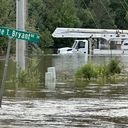 Severe tropical storm floods Carolinas with heavy rains, threatens Mid-Atlantic