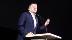 Netflix Co-CEO Ted Sarandos Calls on Competitors to Release Viewership Numbers