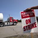 Local Teamsters back Harris despite national union’s refusal